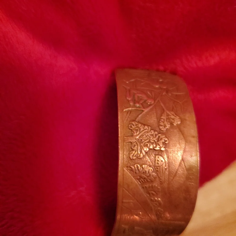 TWO (2) Copper Solid cuff bracelet native American theme / pig & sun Gorgeous! - Picture 4 of 5